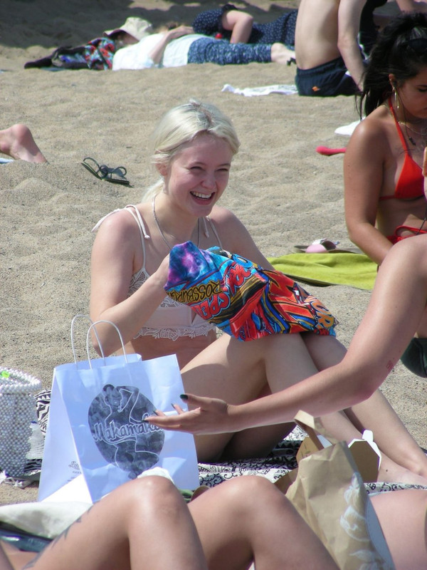 Zara Larsson Upskirt Ass on the beach in Barcelona | UpskirtSTARS