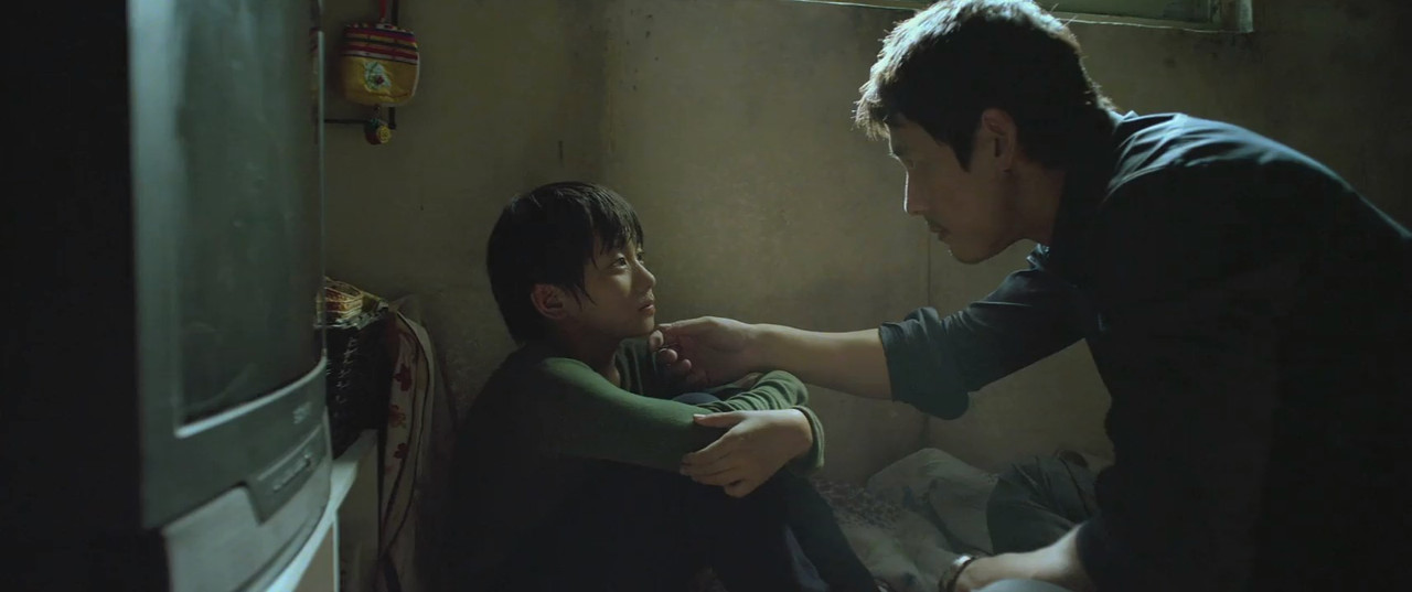 The Divine Move 2014 BluRay [Hindi + Korean] 480p, 720p ESub Screenshot
