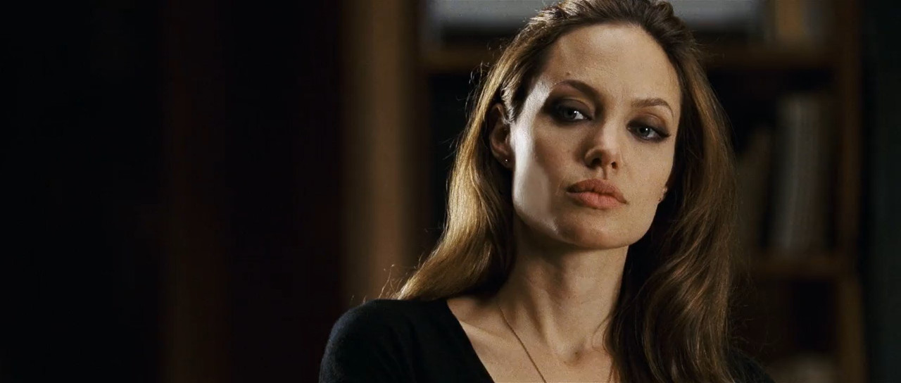 Wanted 2008 Remastered BluRay [Hindi + Tamil + Telugu + English] 480p 720p ESub Screenshot
