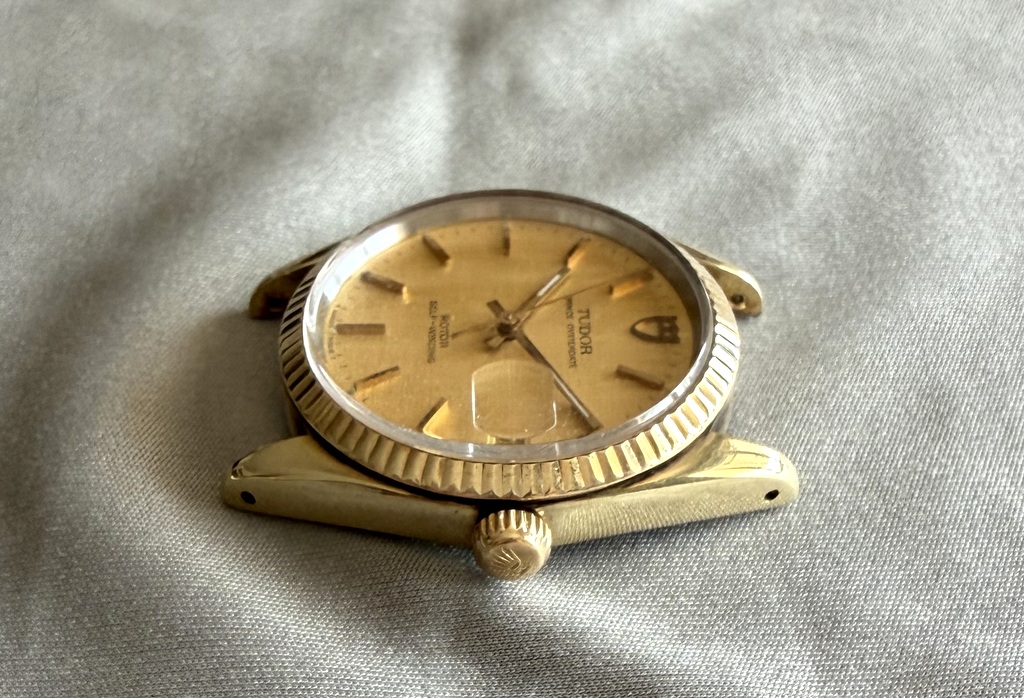 [VENDU] Tudor Prince Osyterdate ref 74035 / 75205 1200 € 07-couronne-1