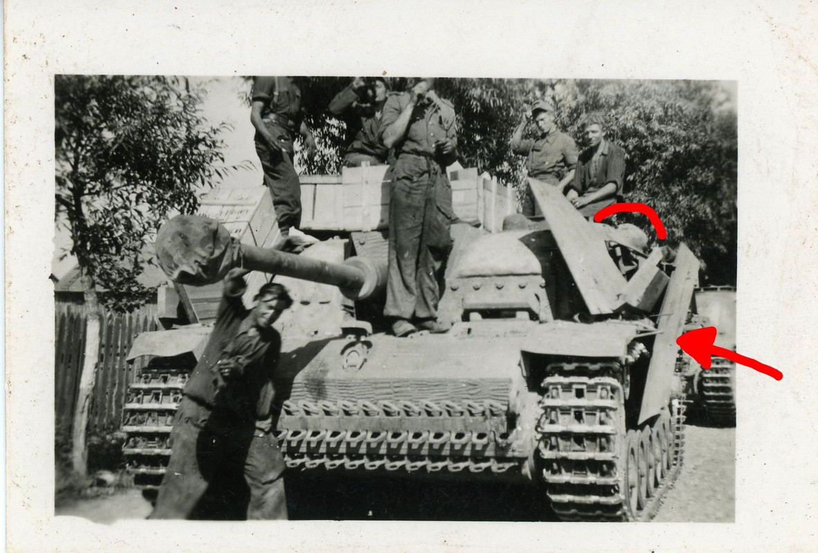 Russland StuG Sturmgeschütz mit Schürzen Tank Fo