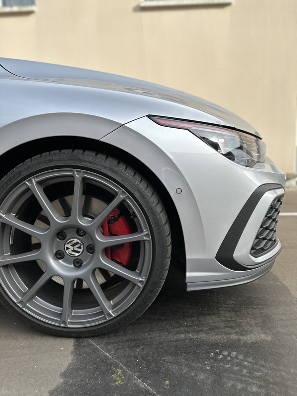 ADA68218-56E8-4F92-A9E5-C797B90EB925