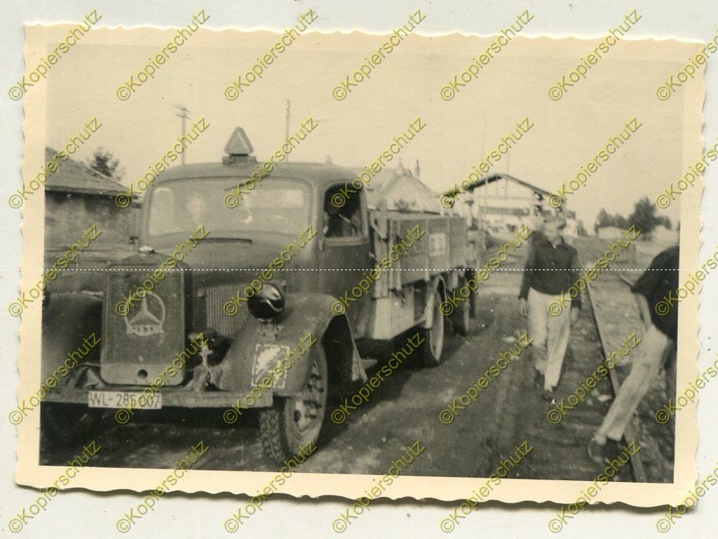 Foto, Luftwaffe, LKW Mercedes Diesel, Jędrzejów, Polen