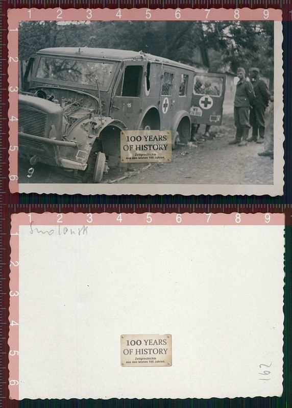 Orig. Foto Zerstört German Sanitäter Fahrzeug