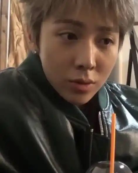 bd85d924551d077d68dfaa99801c8773_copy_471x589