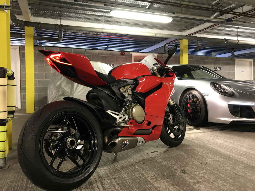 57038EE1-D5AA-4EF1-B37E-D2342F5B3D36