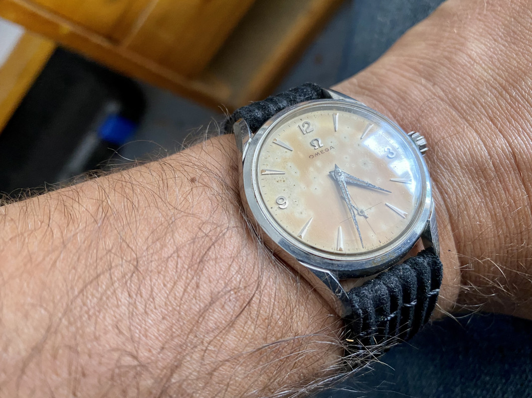 EB30F69E-79DF-42FB-9453-ED962AA829EA