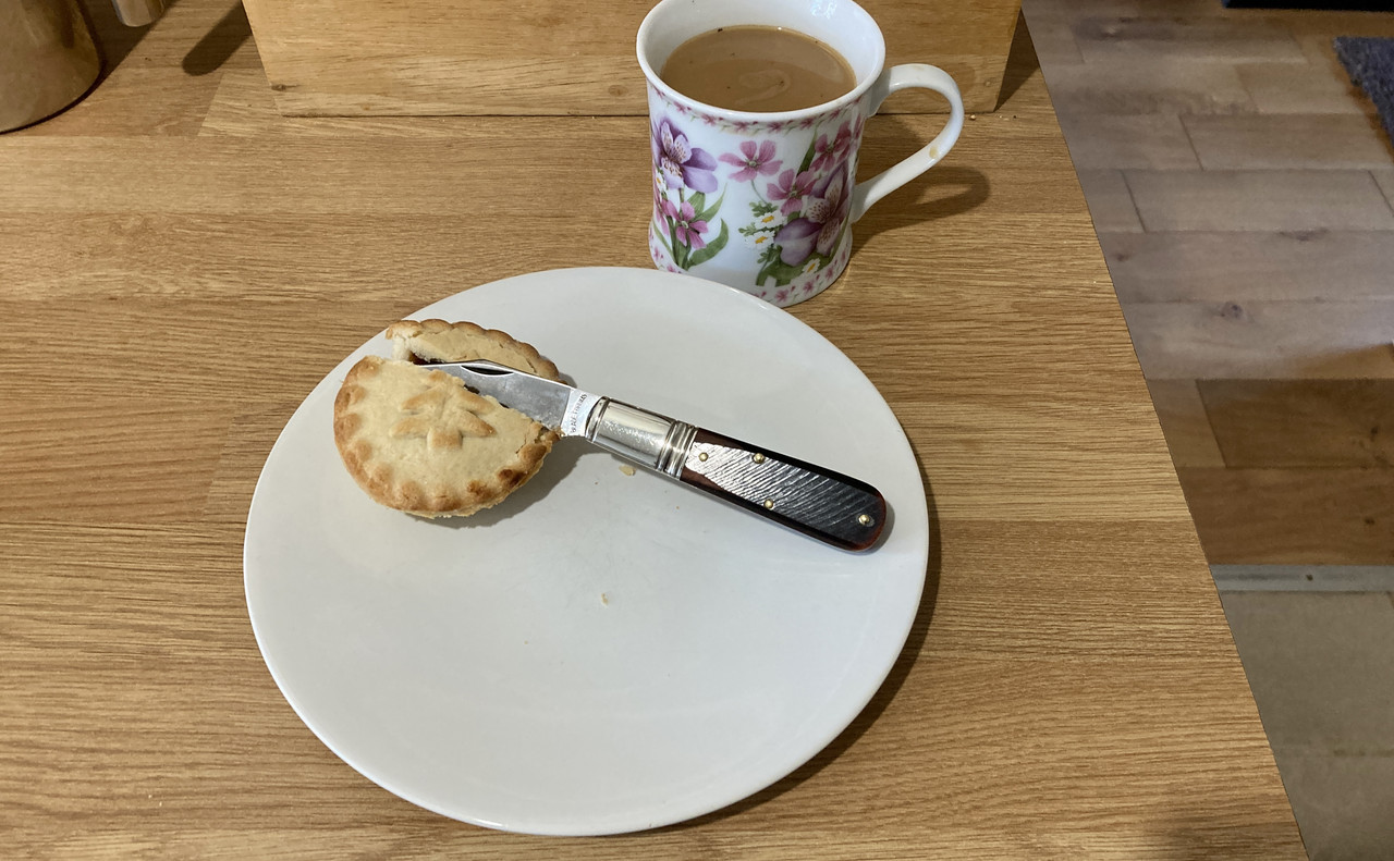 2A6B43FC-CFEB-4472-BBAC-4665DFEB931B