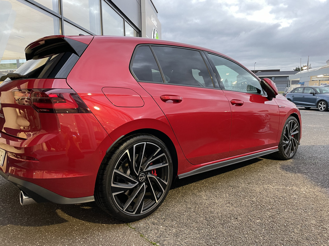 53B5BA60-0C0A-4BA7-B9C6-042488A79DF0