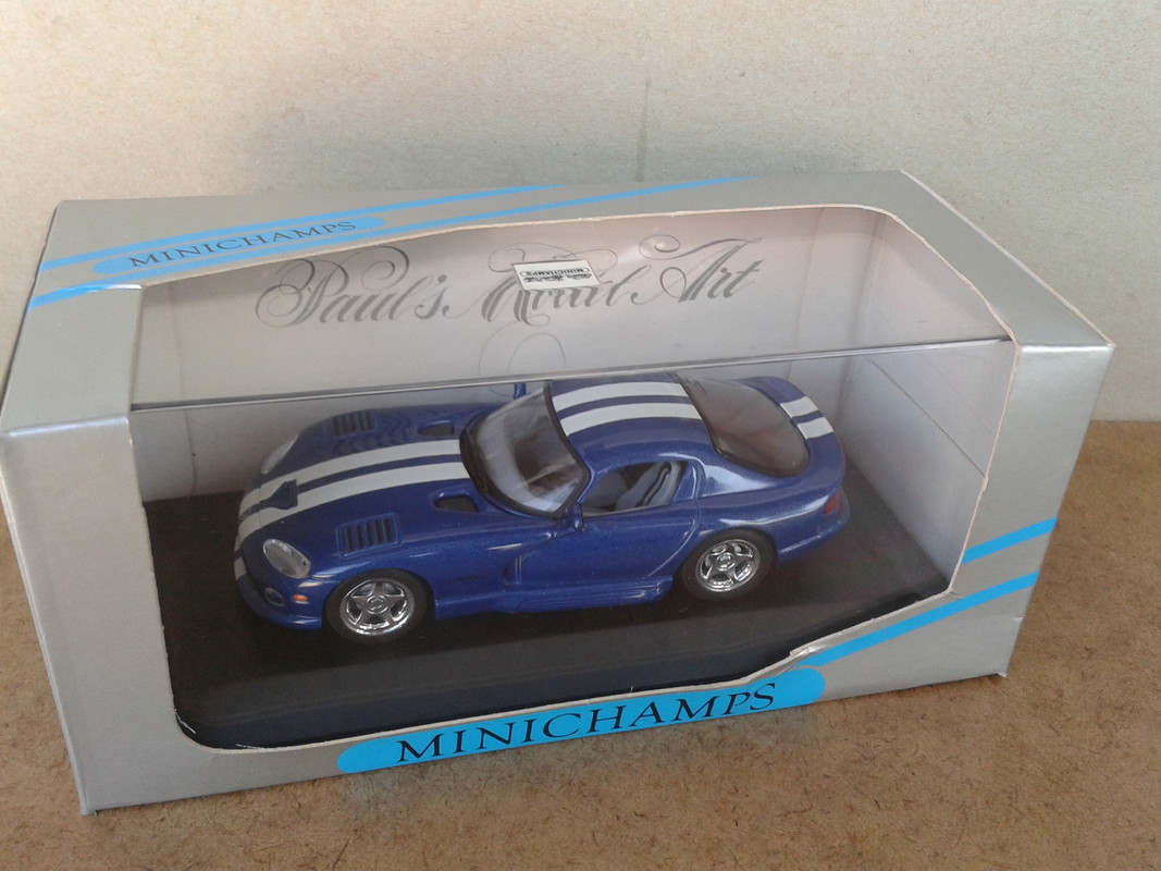 1996 Dodge Viper [Mk I Phase II SR] GTS (Minichamps) (1)