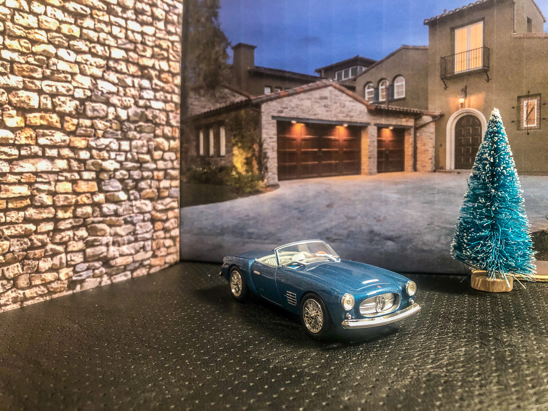 DAE549C0-C0AF-414E-9FC8-6B8FD7B8F454