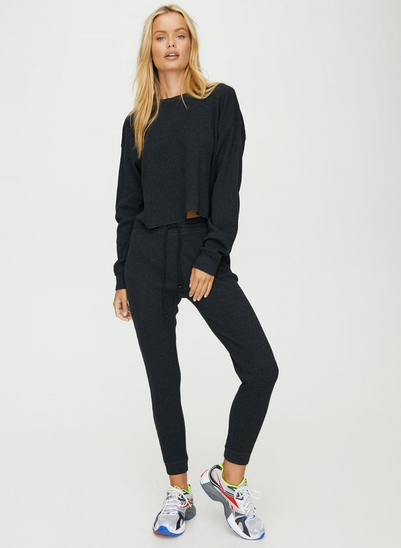 frida-aasen-aritzia-fall-2019-27
