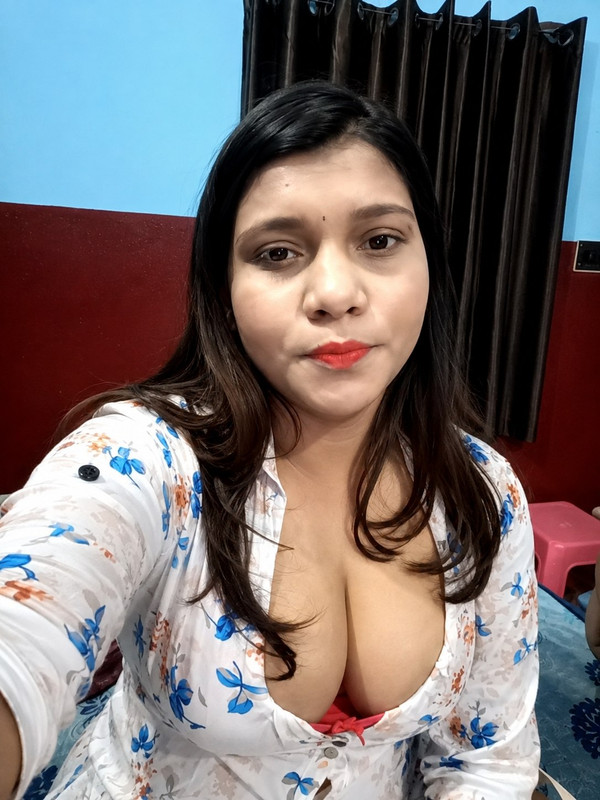 Desi Wife Sex with Hubby in Live Show