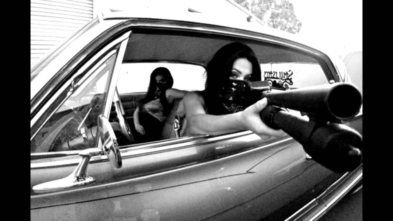 1514704-gangster-girl-wallpaper-1920x108