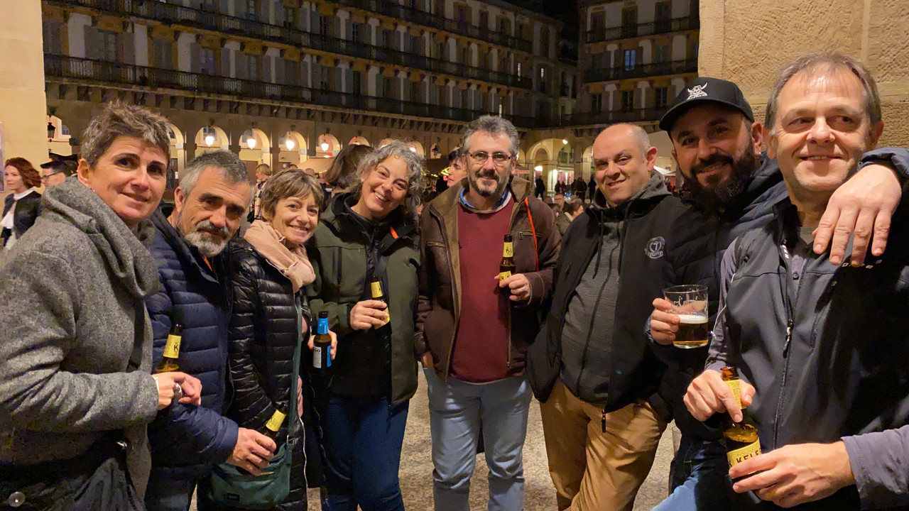 EA3AC95B-2A2A-4366-909B-048C26E43363