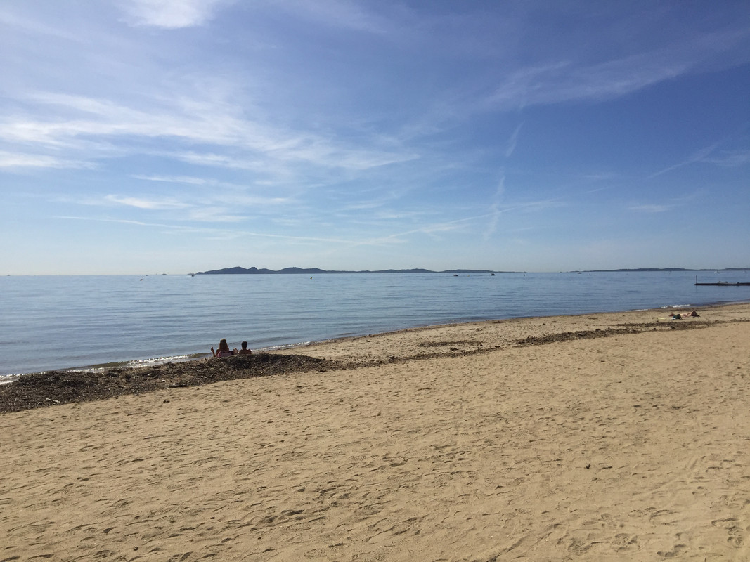 CCDBFAE2-3DFE-4DE4-B01F-D060D4E8D3A5