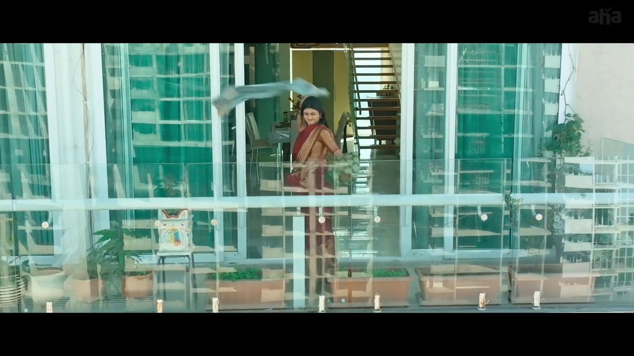 vlcsnap-2025-04-21-20h00m29s726