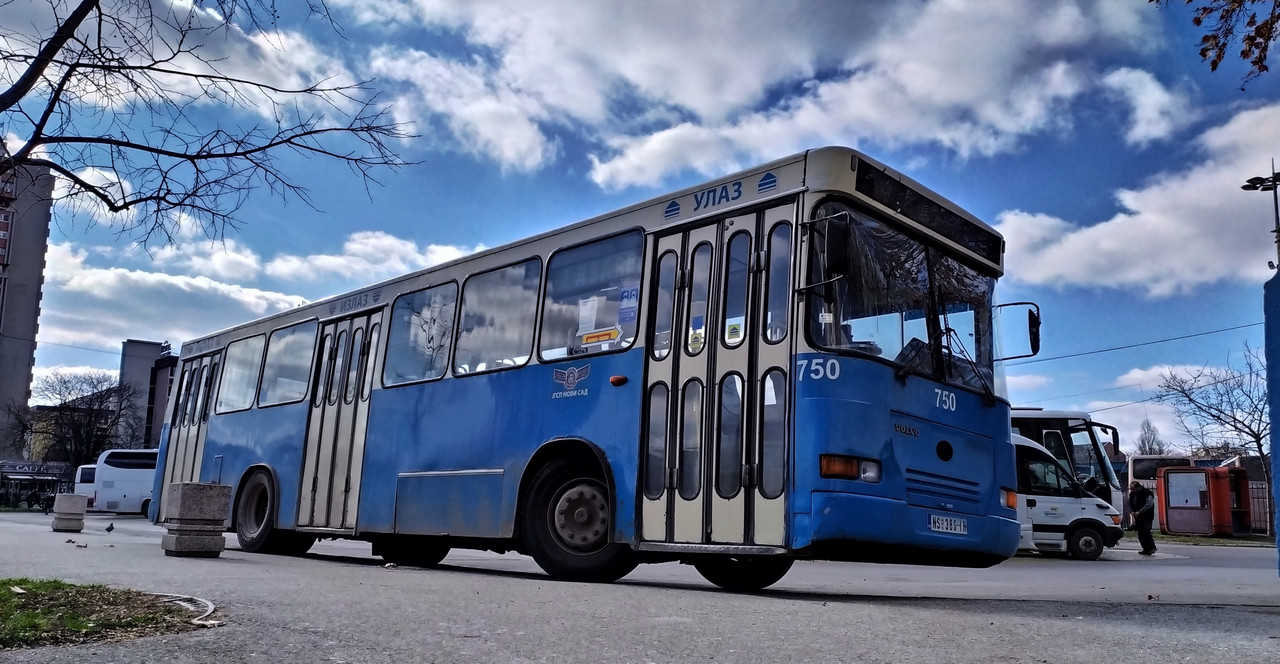 Volvo B10M / Neobus 405G (1997/08) #750 - Night mode