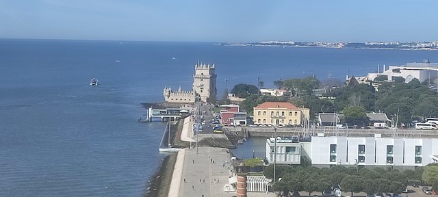 Escapada a Lisboa - Blogs de Portugal - Museo Jerónimos, Descubridores, Torre de Belem, iglesias y atardecederes (18)
