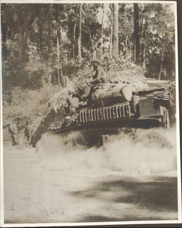 WWII Ära Panzer Militär Soldat Action Foto Silber Gelatine Druck v1 406656398790 0 01