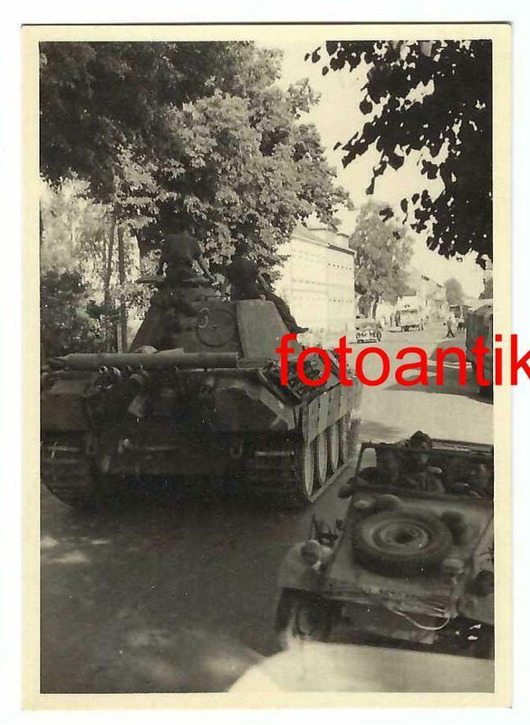 Kampf ums Reich, Panzer Panther, VW Kübelwagen