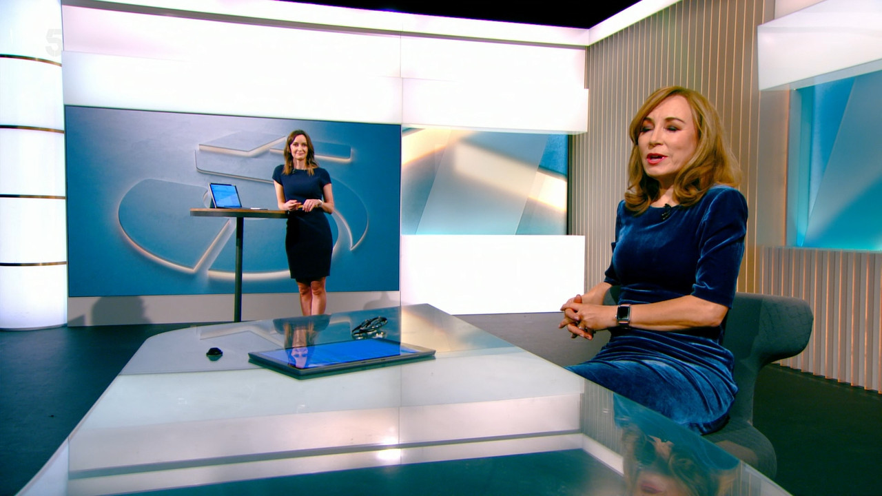 5 News at 5_20211201_17001800.ts_snapshot_00.11.20.762