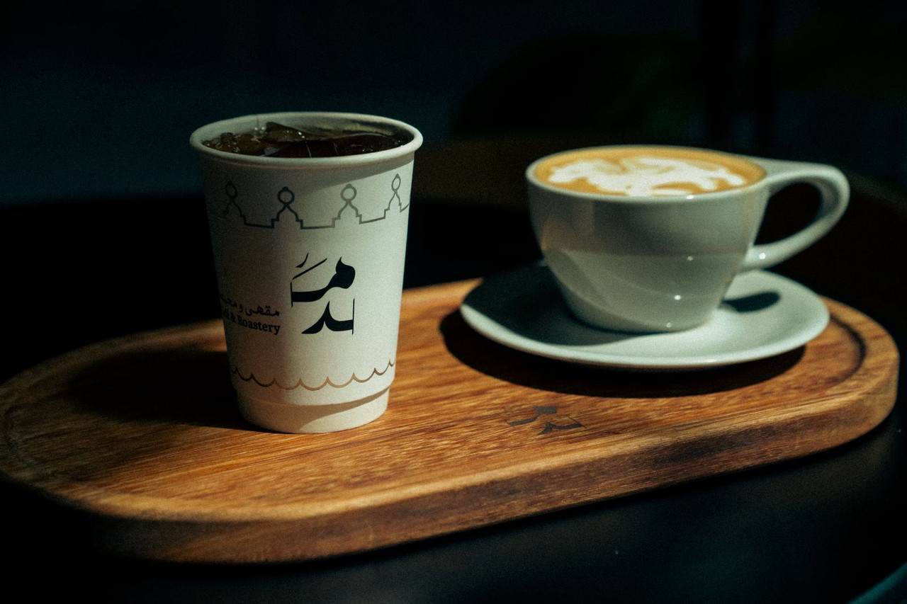 تواصل مع فريق الجملة