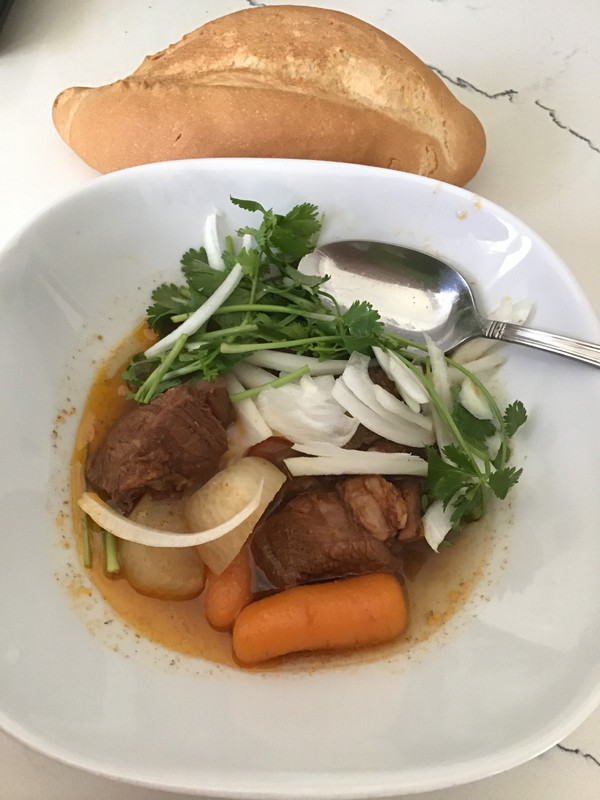 Chợ chiều bánh mì bò kho  C7-DB8248-5185-440-C-A6-E5-FB91-B090788-A