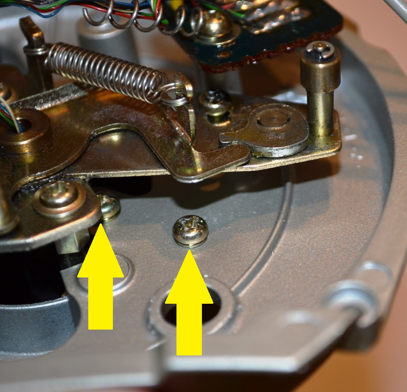 Technics-SL-1401-Tonearm-3.jpg