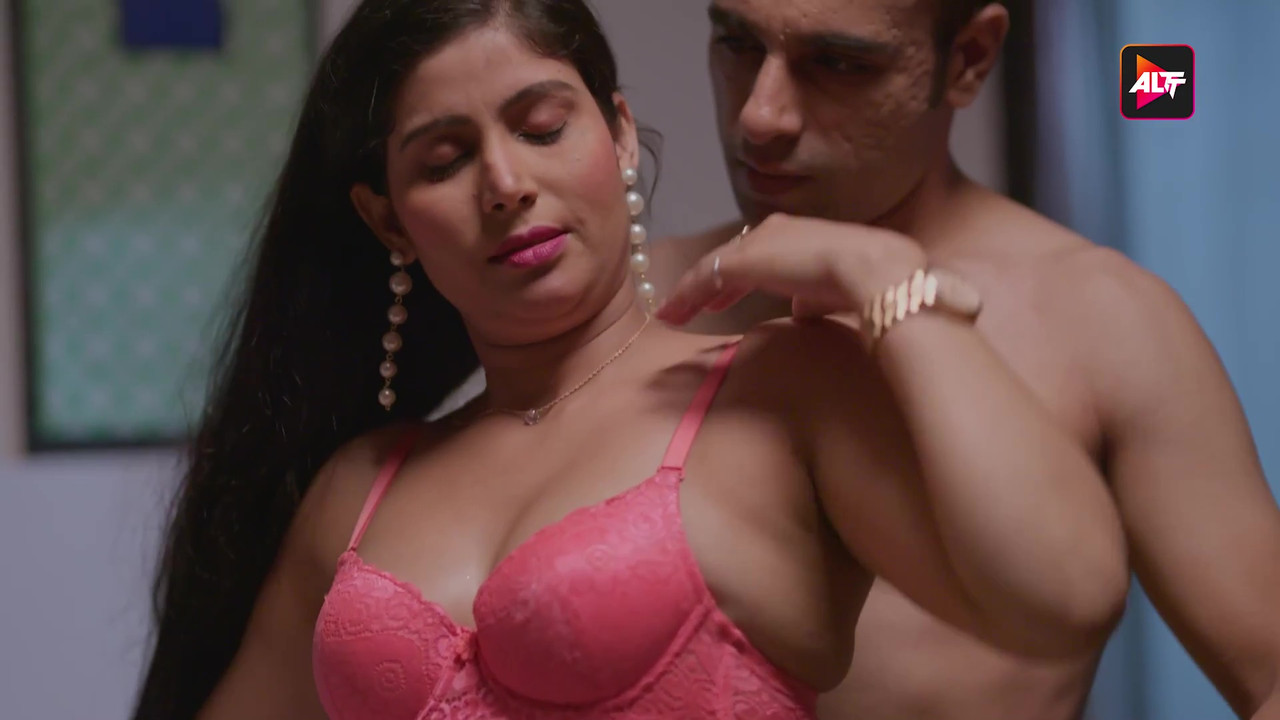 vlcsnap-2025-06-24-00h44m01s696