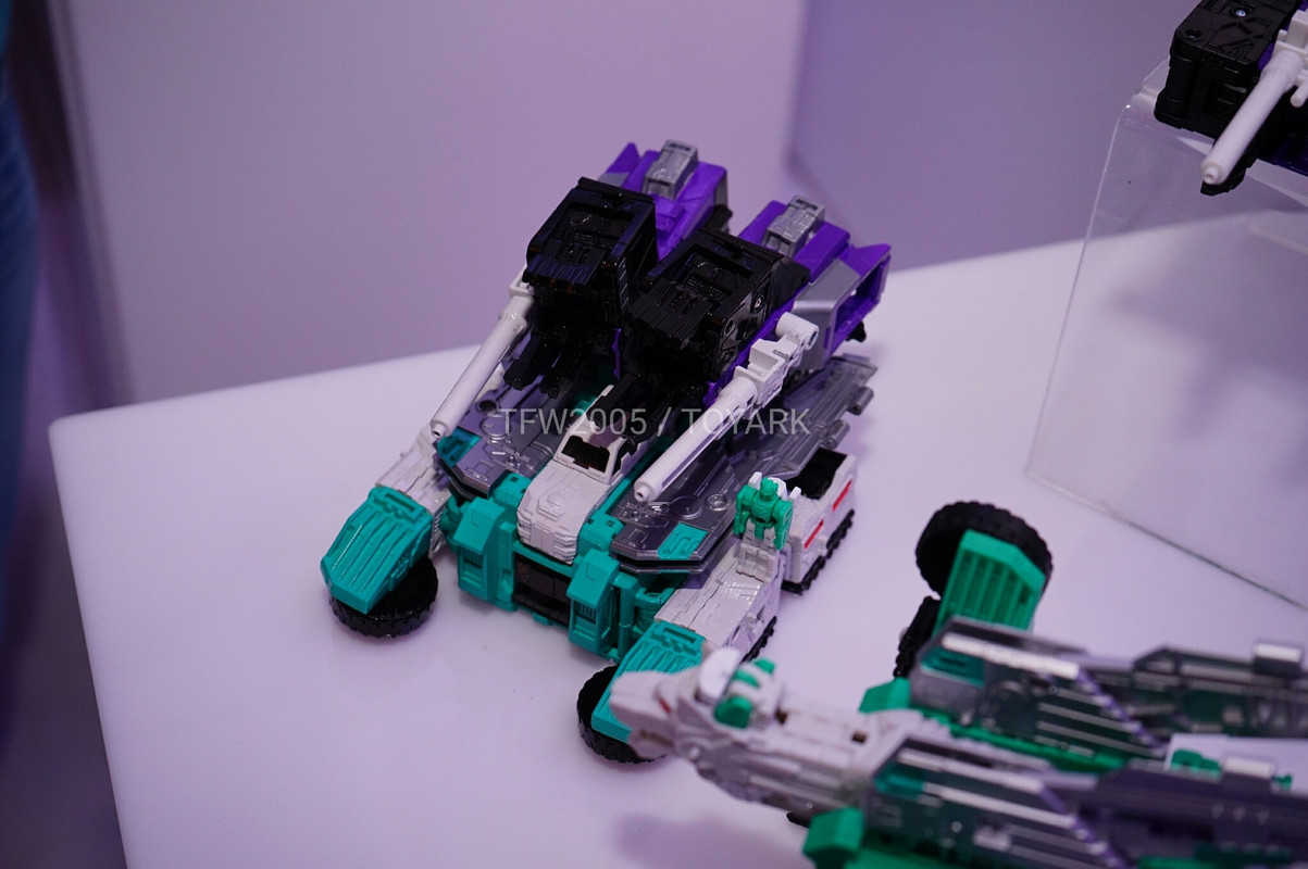 NYCC2016-Titans-Return-029