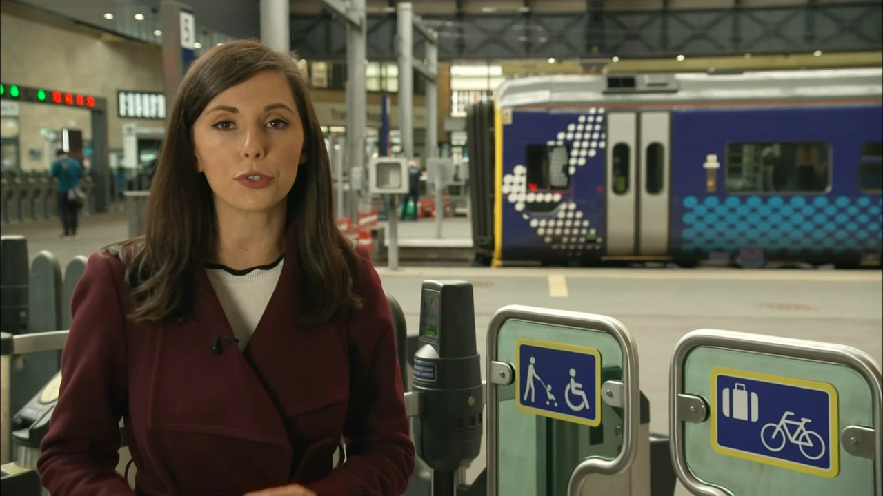 ITV Evening News_20220523_18301930.ts_snapshot_00.39.29.231