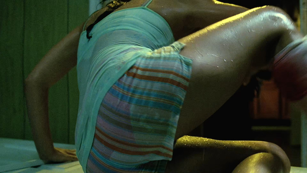 [HR] Burning Bright (2010) [BluRay 1080p x265]_04