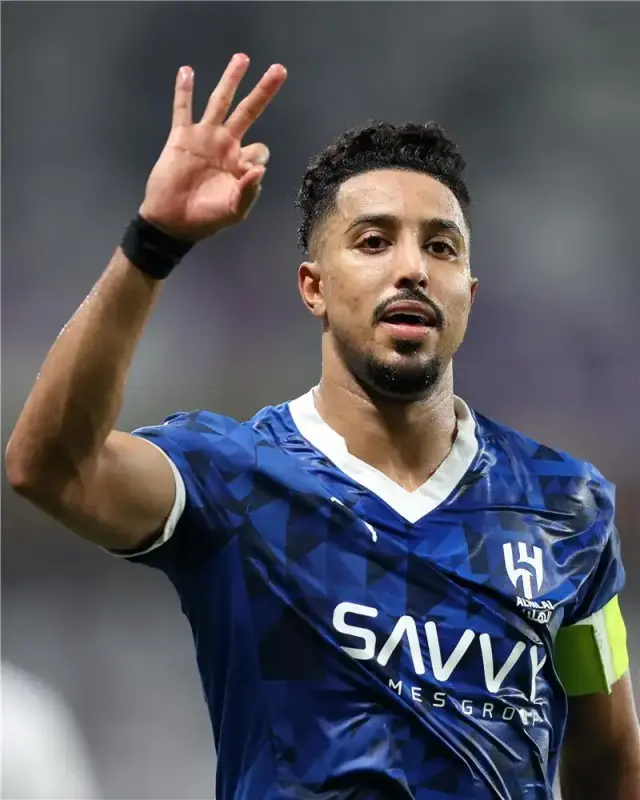 سالم الدوسري: نجم الهلال السعودي وأسرار حياته الخاصة