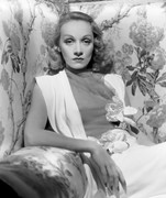 Marlene-Dietrich-d63