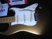 Fender USA Aztek Gold