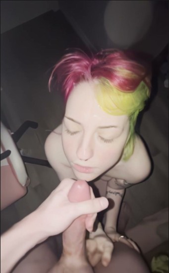 [Image: Cumshots8749014639.jpg]