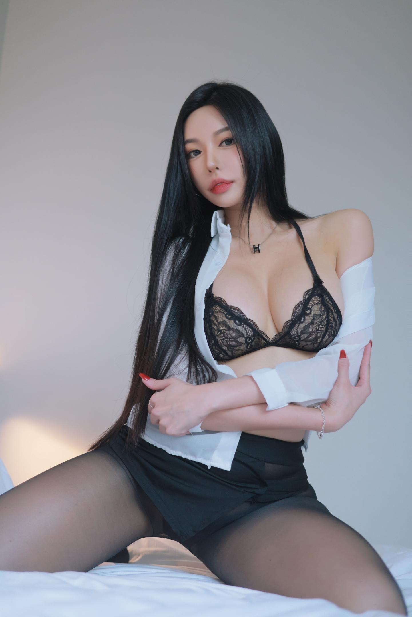 Dongeuran(동그란) NO.005 Office Girl - P1 12