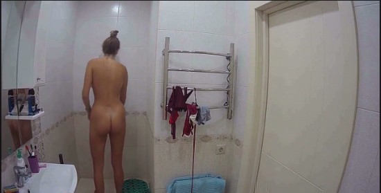 [Image: Voyeur14345131112.jpg]
