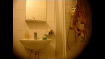 [Image: Voyeur47215100154.jpg]