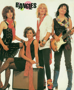 susanna-hoffs-b09