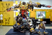 XM-Studios-Grimlock-Statue-04