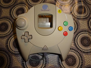 Lot console Dreamcast (Euro et Jap) et accessoires VGA-Box, VMU, etc... DSC05309