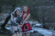 Marvel-Charm-Rebecca-Violet-Winter-Trip-070