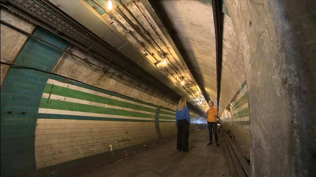 BBC London News_20210928_18301900.mp4_snapshot_00.52_[2021.09.29_02.13.36]