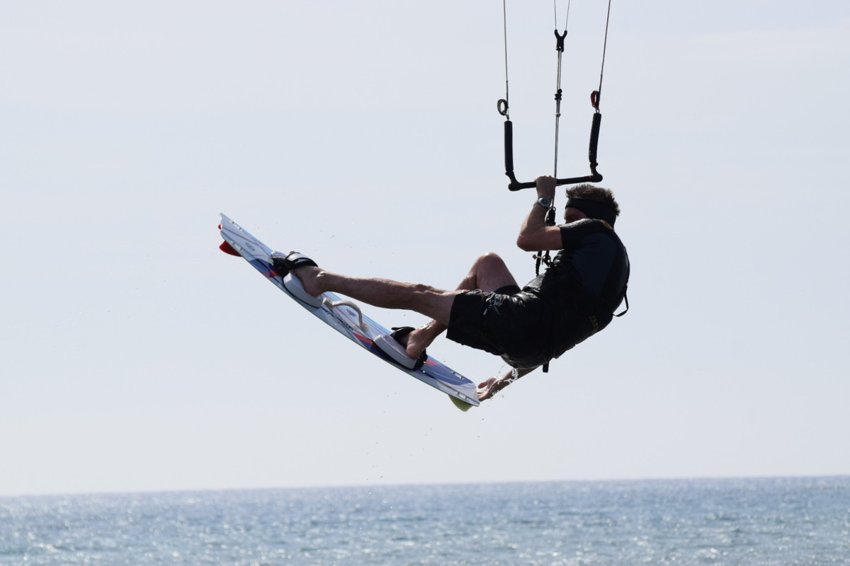 7966FD75-C83B-4817-BD98-A7EFFE00940F