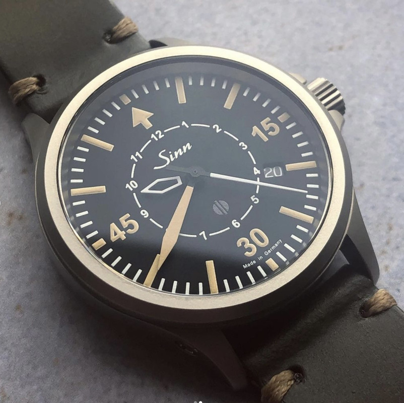 EAD676B8-C648-429A-B370-A40E4018B86A