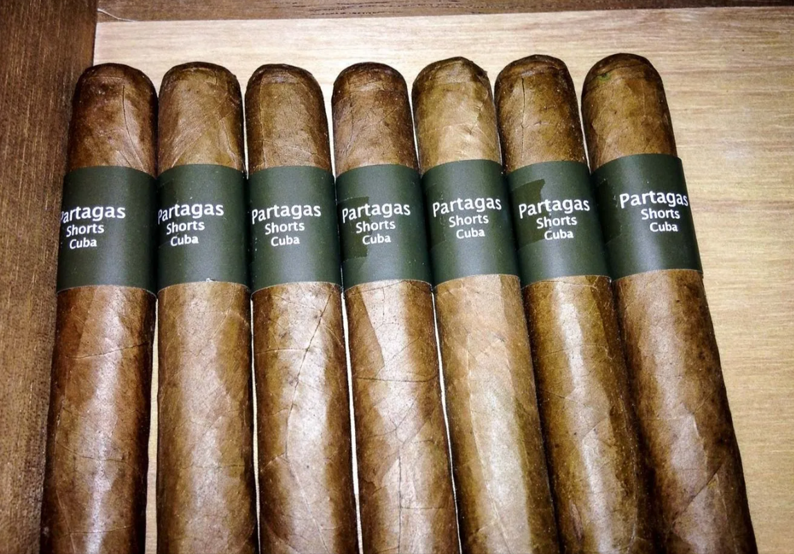 Generic-Cigars-e1584229712759-jpg-1333×926-