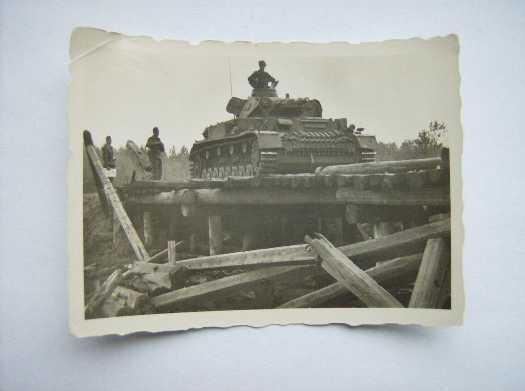 Schwieriger Übergang Panzer Brücke alte Foto-Ser