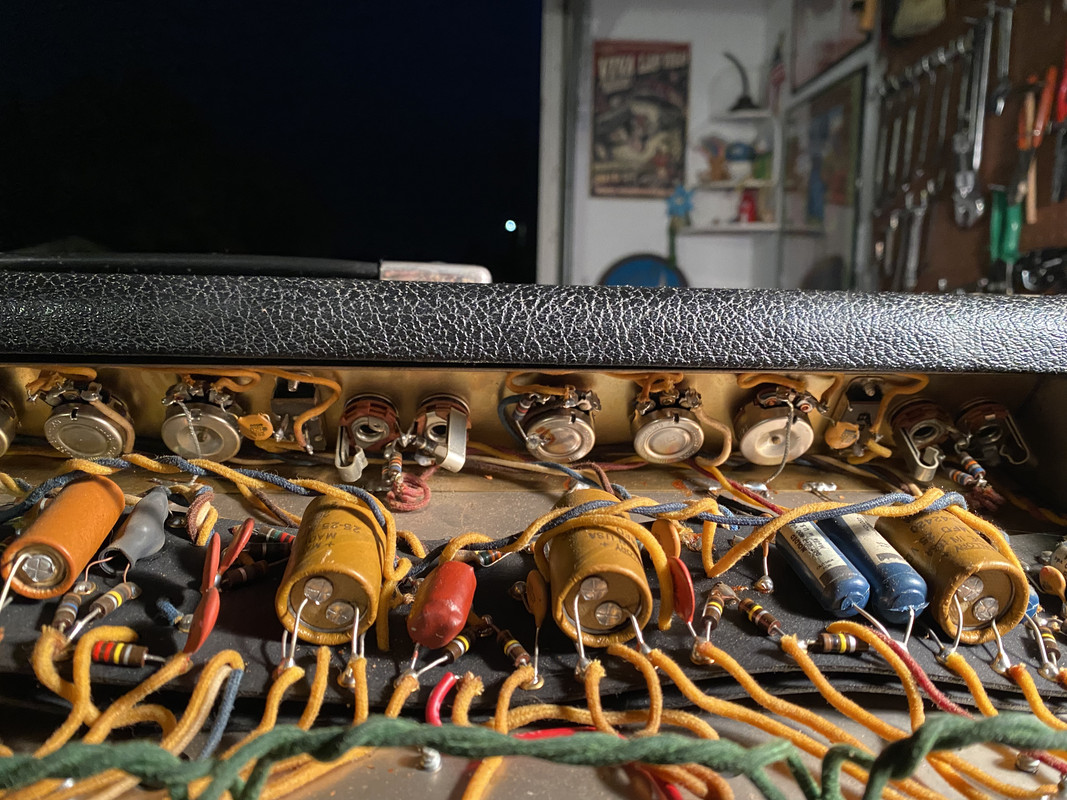 3B3EC772-83B8-4B6A-86C1-74103C5E7436